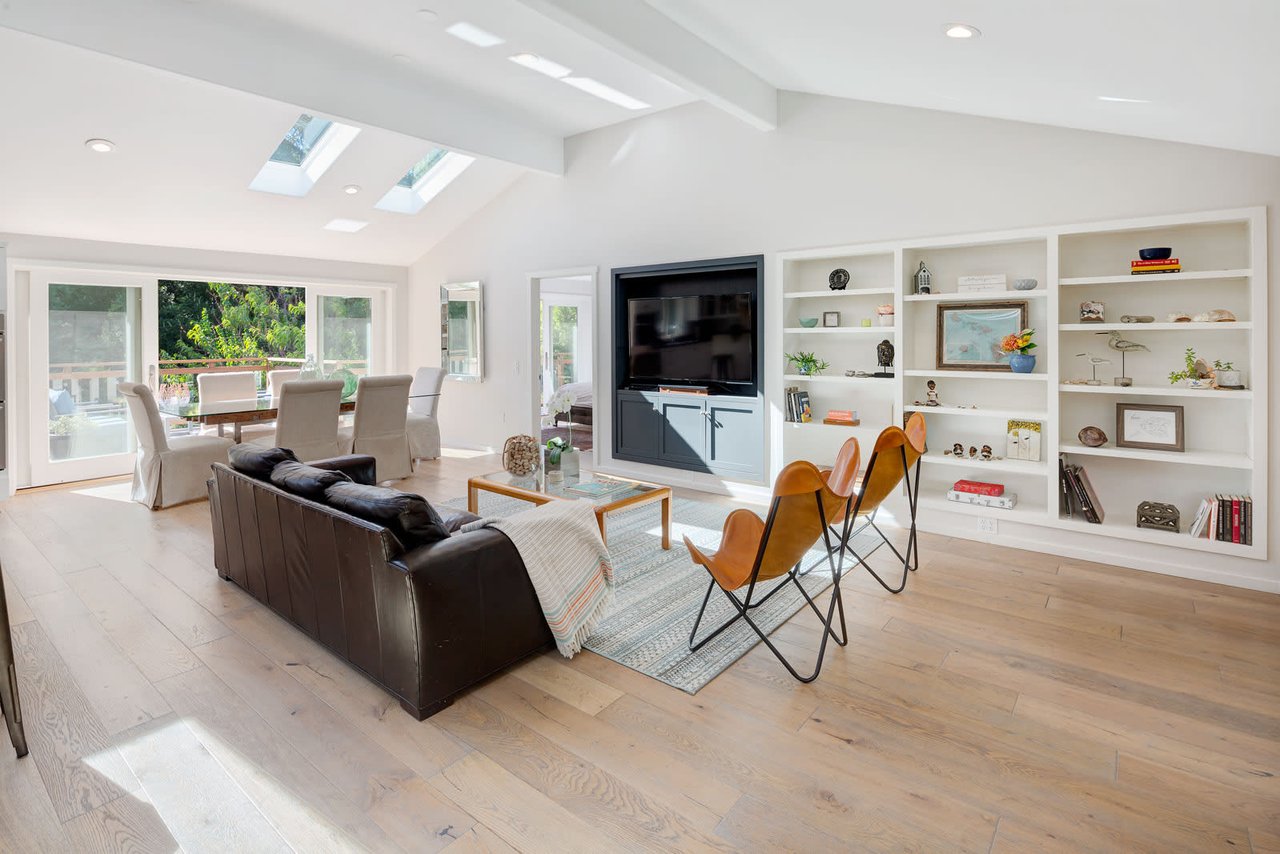 60 Oak Grove Avenue, Woodacre