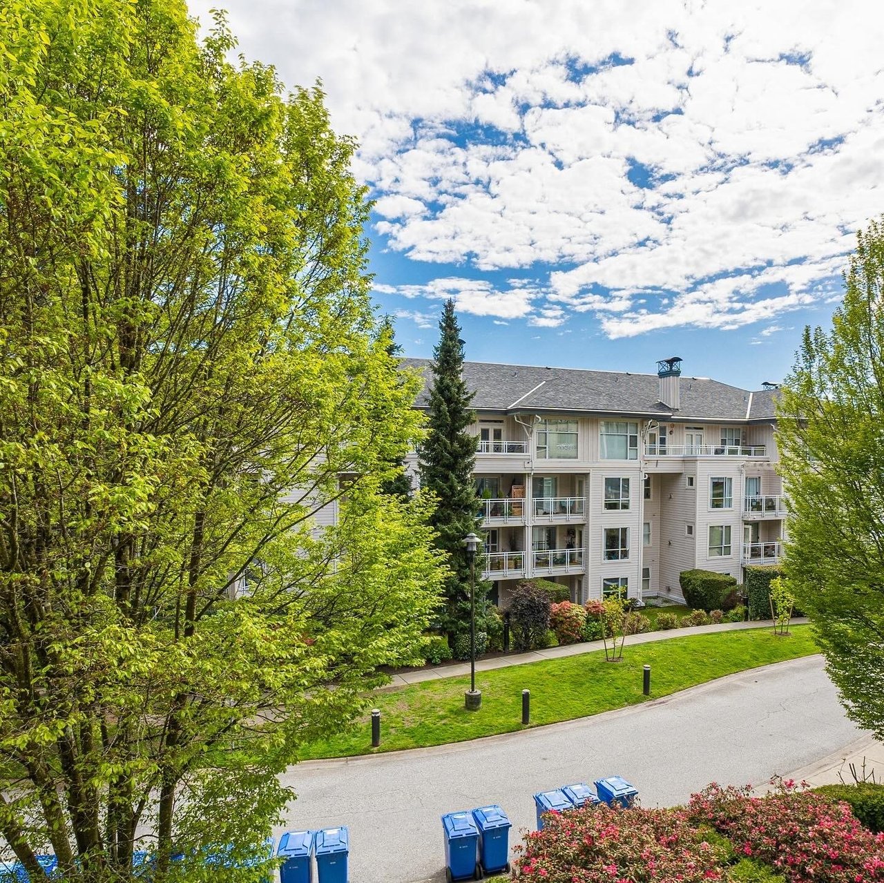 309-3600 Windcrest Drive, North Vancouver