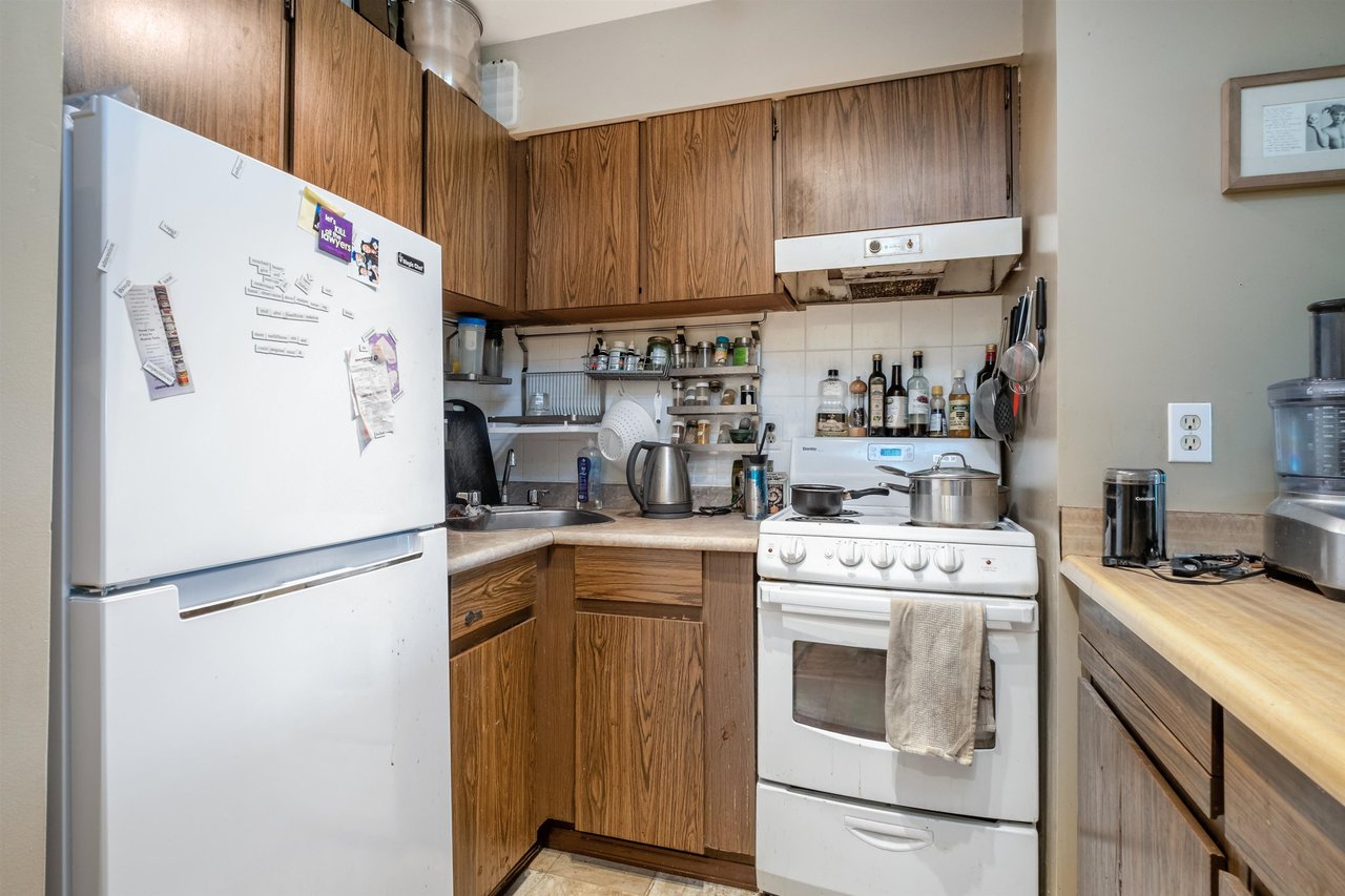 203-1545 E 2nd Ave