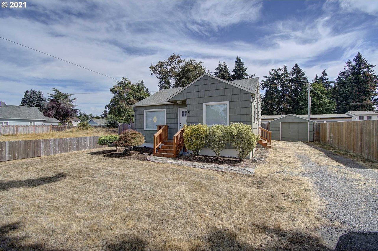 2311 NEALS LN