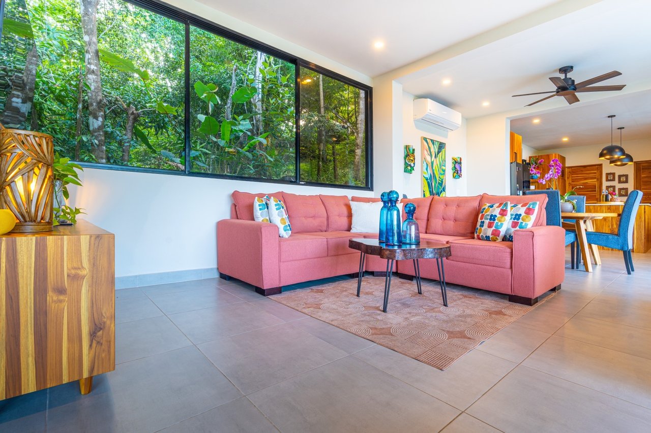 Modern Tropical Infinity Pool Home, Dominical, Puntarenas