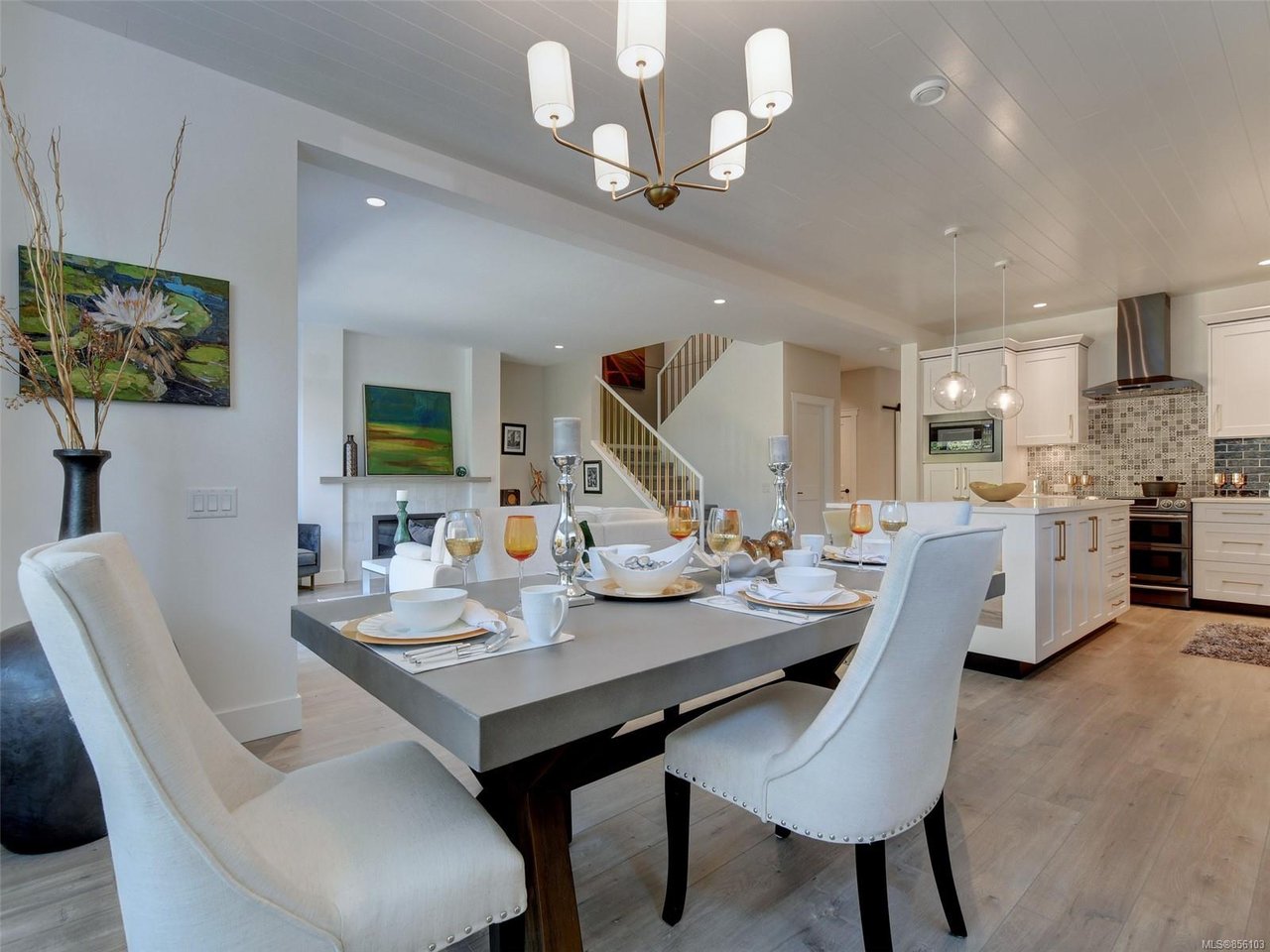 307 Seafield Rd