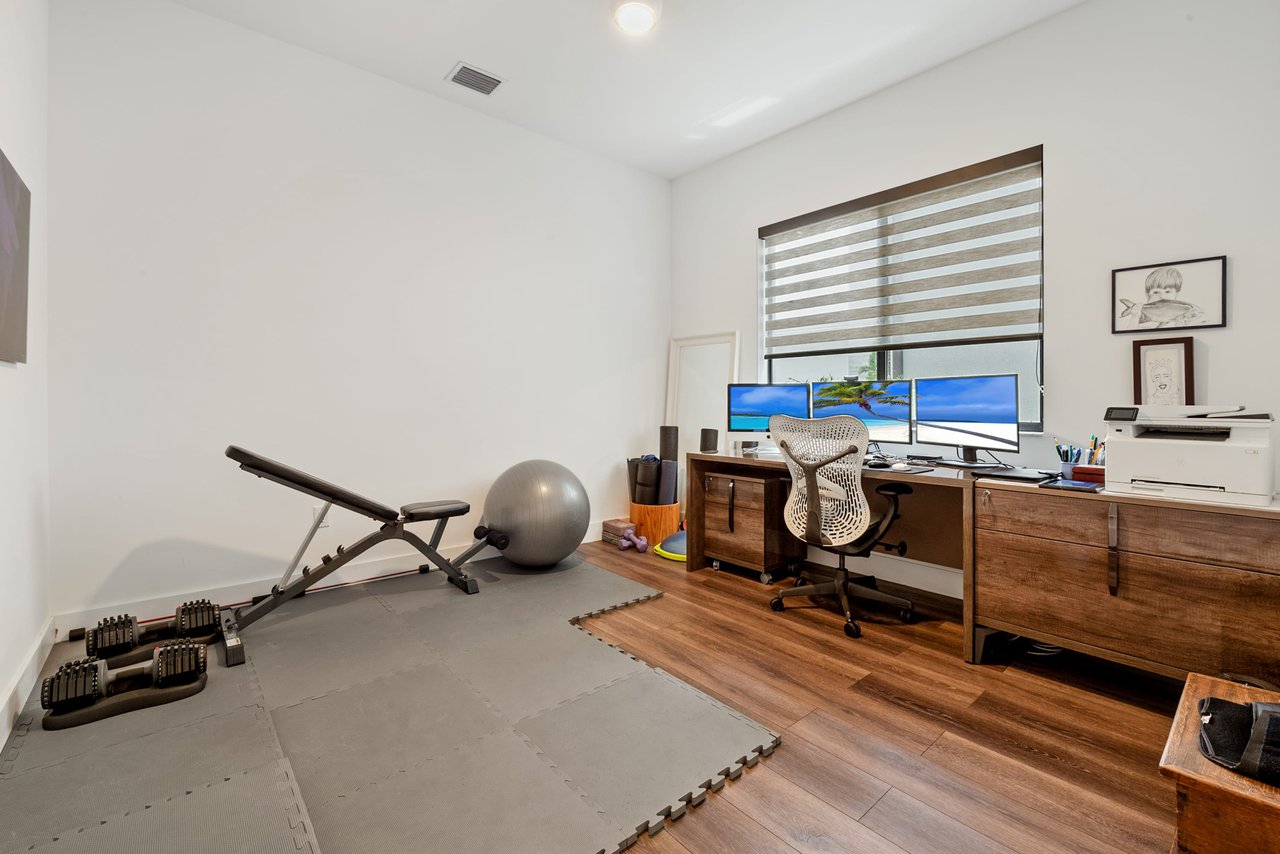 8118 NW 46th Terrace