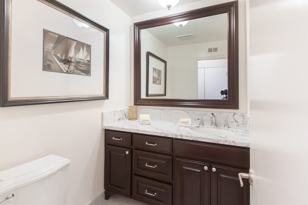 214 N Crescent Drive, #3