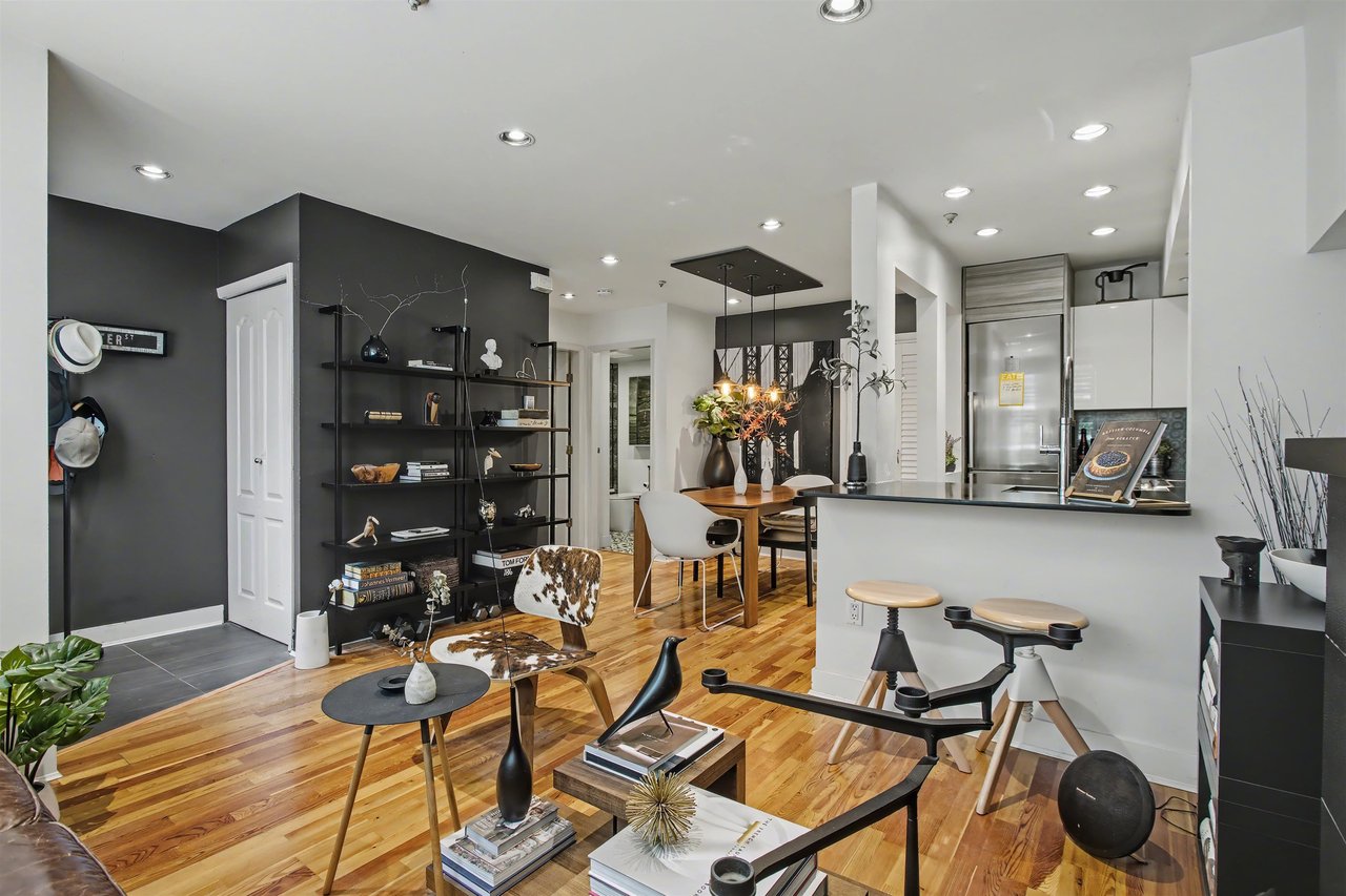 103-669 W 7th Ave