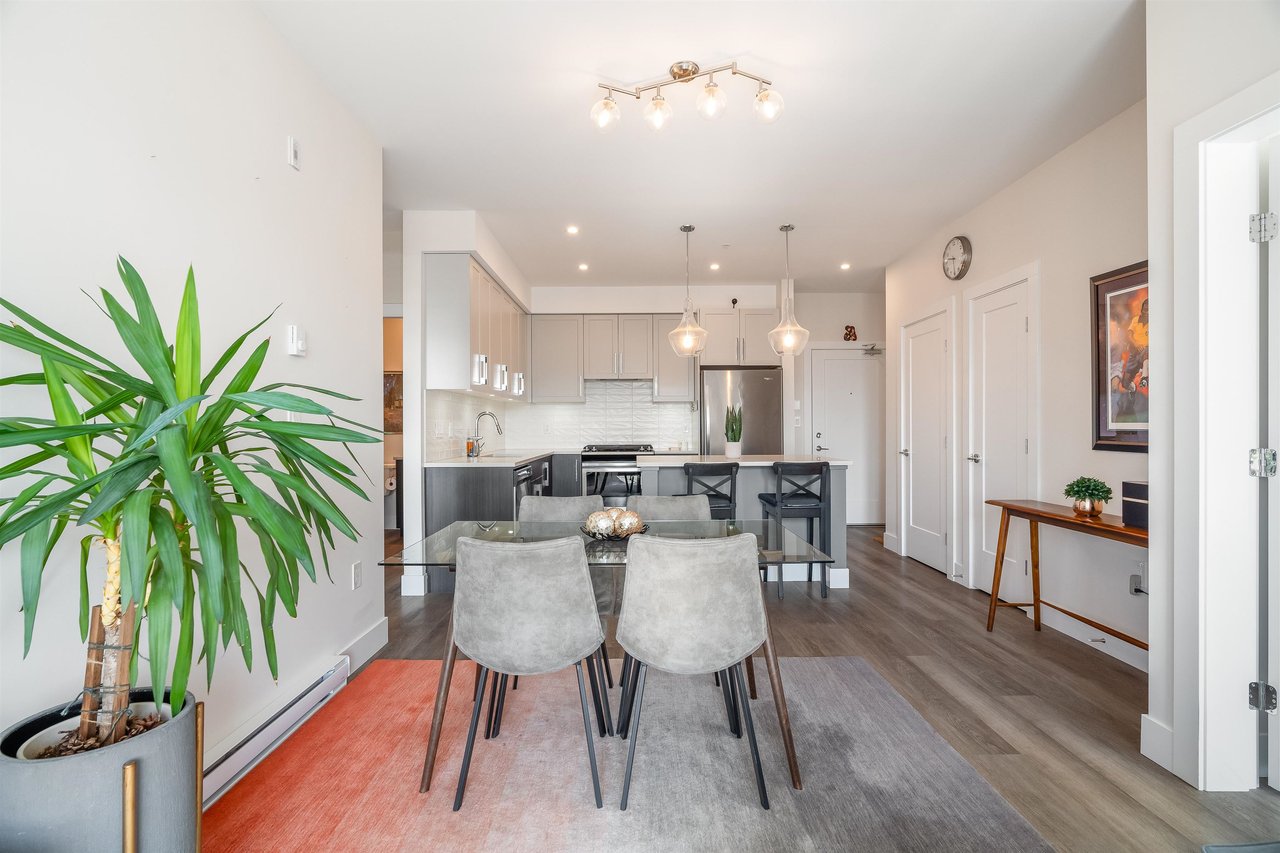 407-32838 Ventura Ave