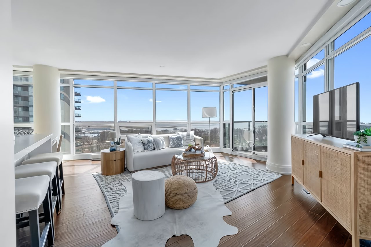 231 Fort York Blvd #1603