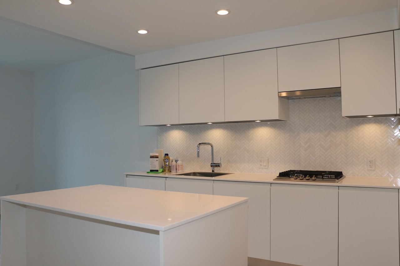 1211-3809 Evergreen Pl