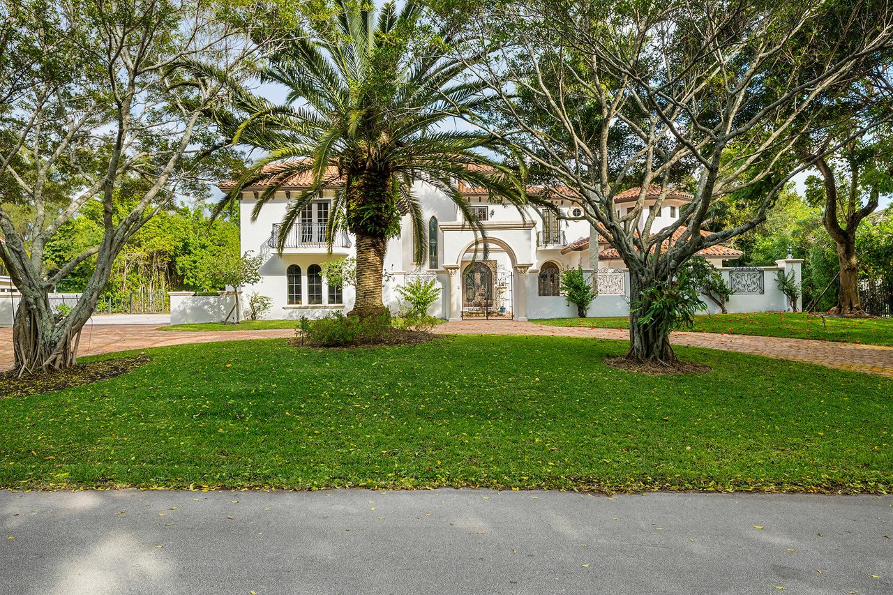 8060 Twin Lake Drive