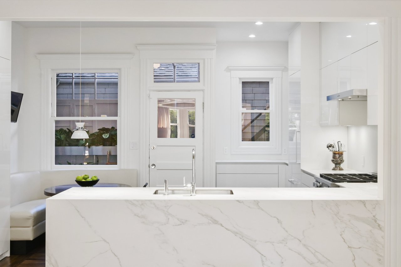 Designer-Renovated 3BD Cow Hollow Condo