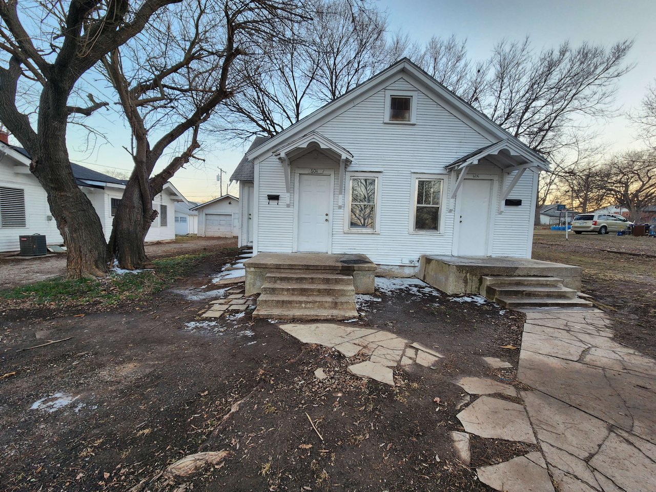 606 W. Washington Street