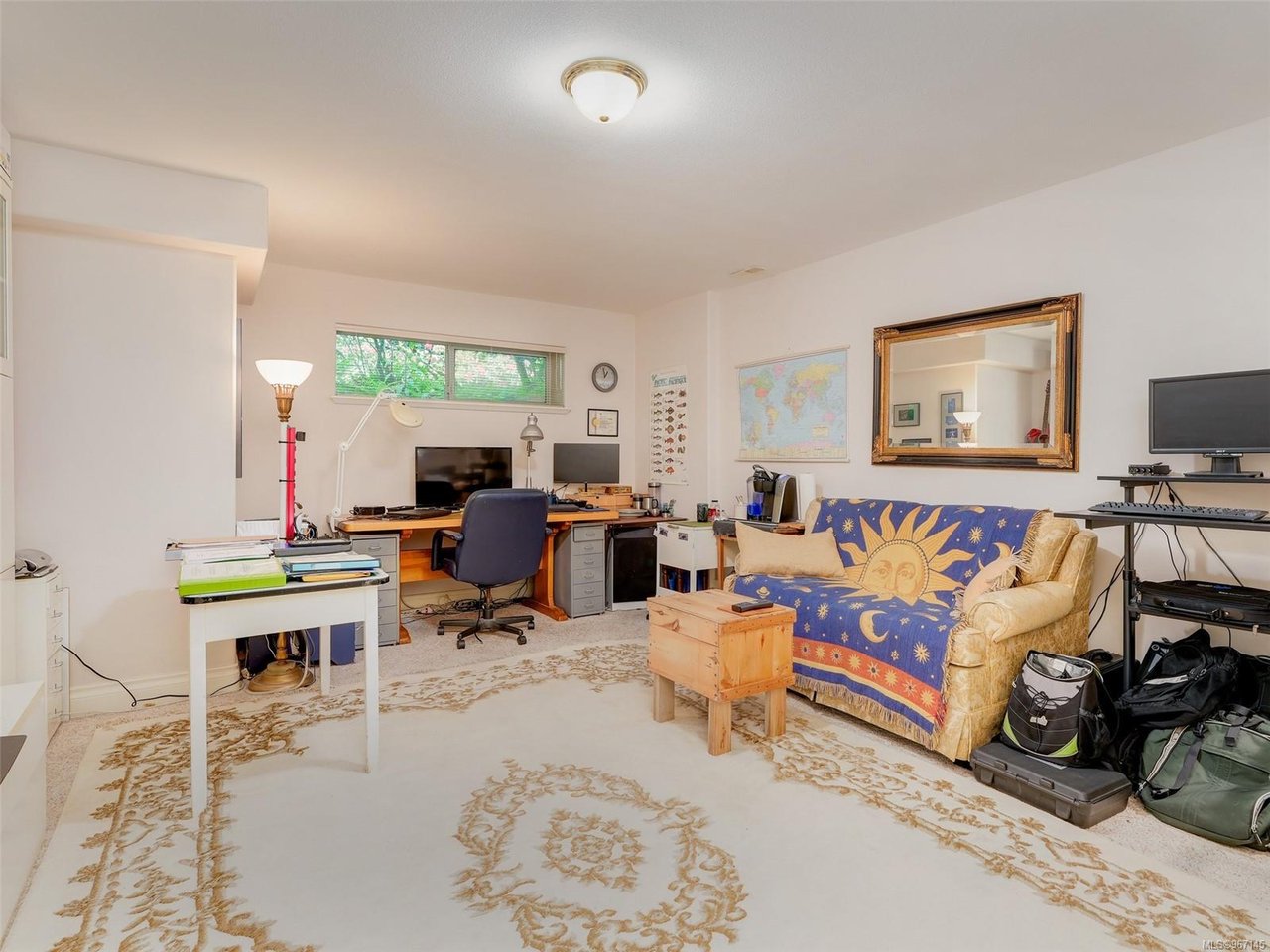 24-5187 Cordova Bay Rd