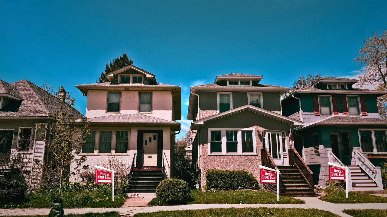 More than 1 in 3 homesellers is giving up a sub-5% rate this spring