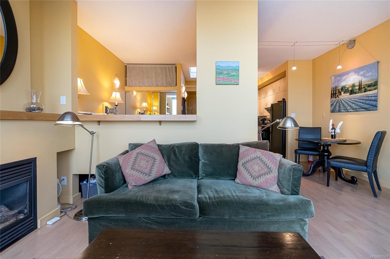 521-409 Swift St, Victoria