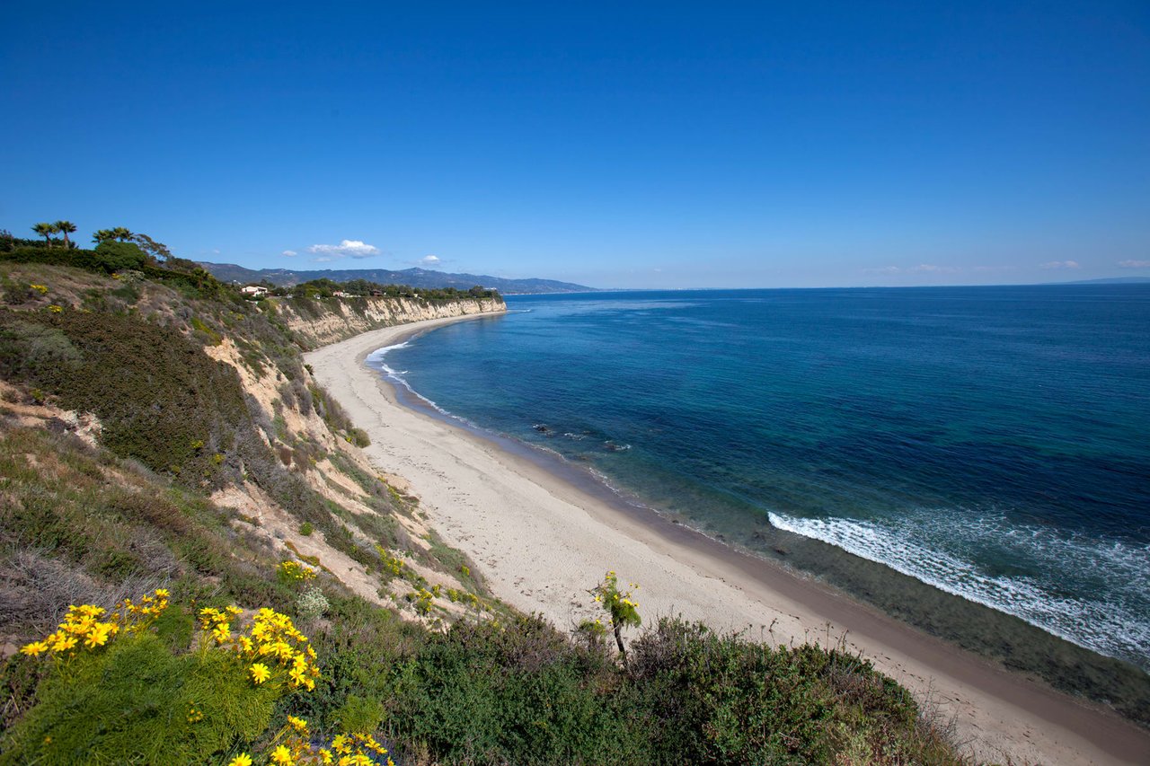 Malibu Real Estate Market Trends Report Nov. 2022