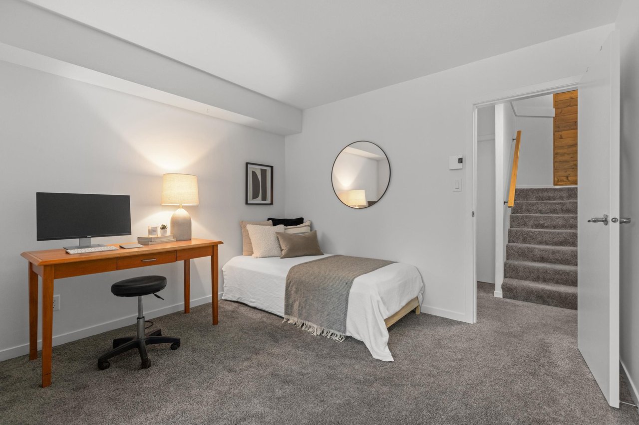 25-3102 Panorama Ridge