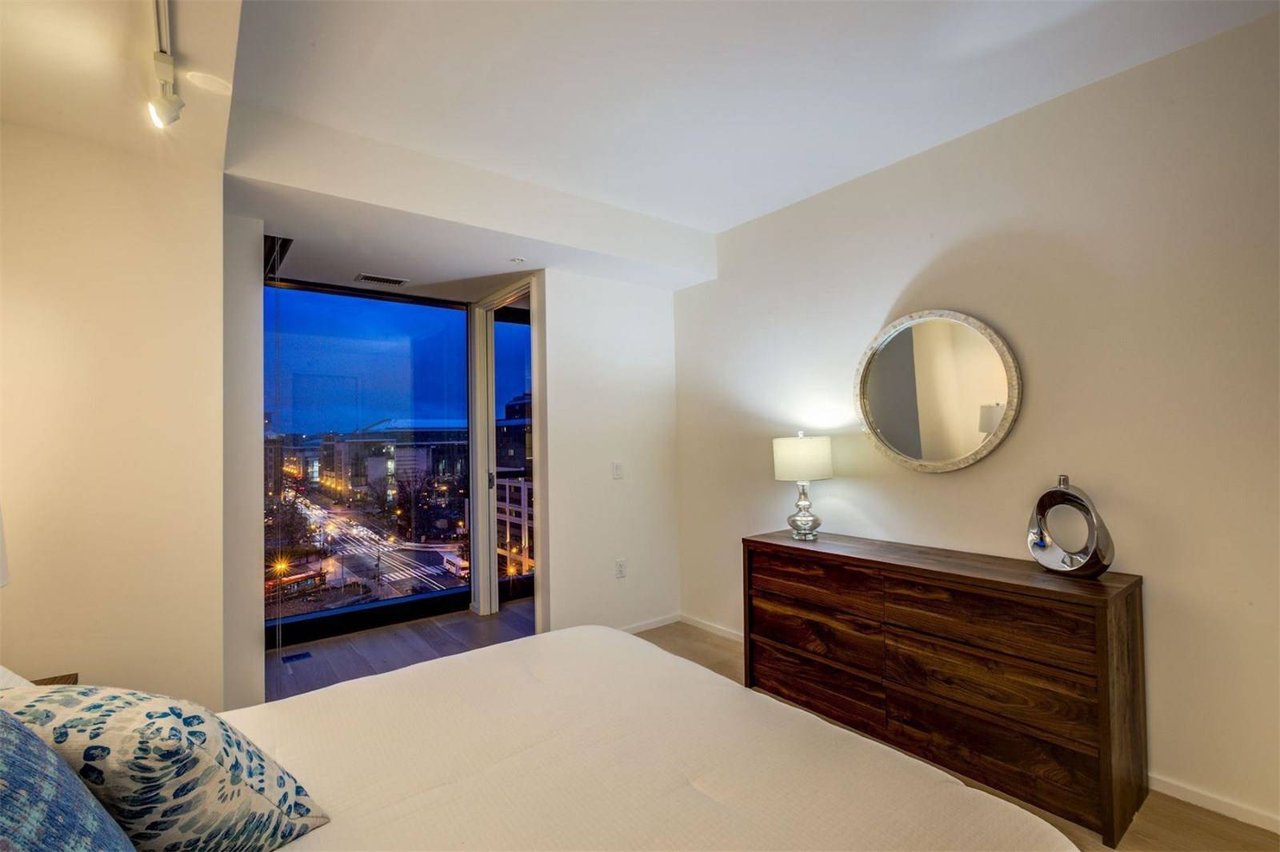 920 I St NW, #1105