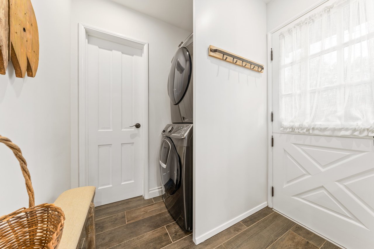 23222 Ostronic Dr