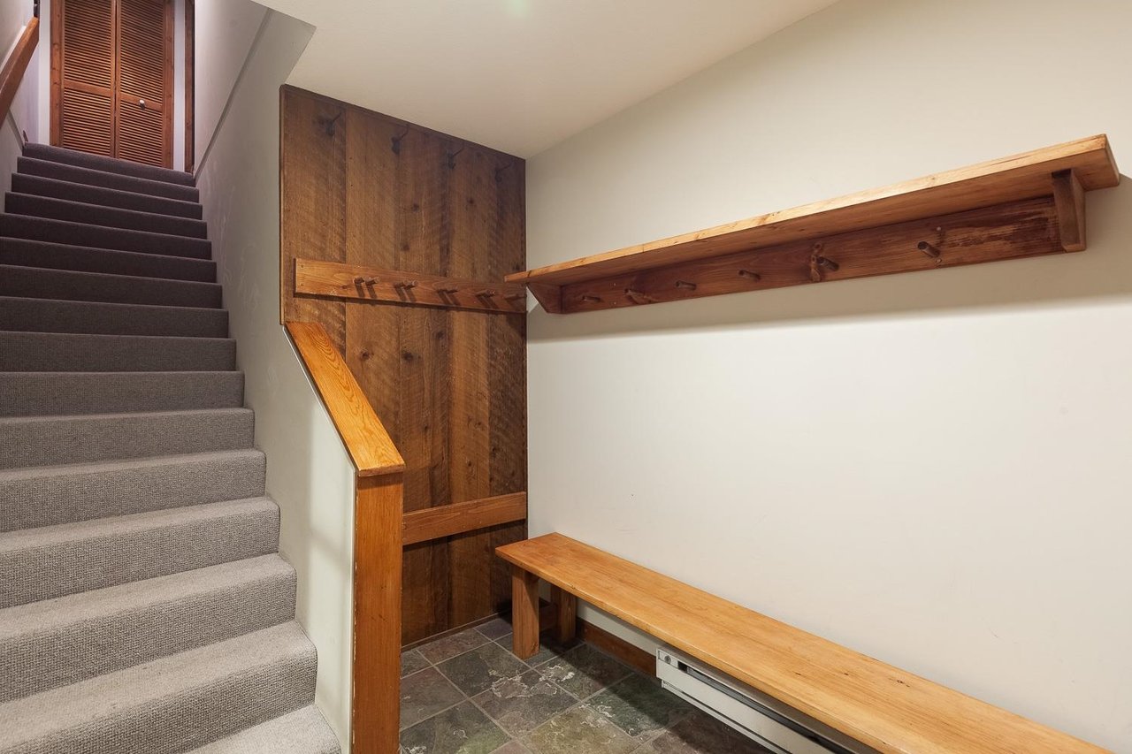 18-4636 Blackcomb Wy
