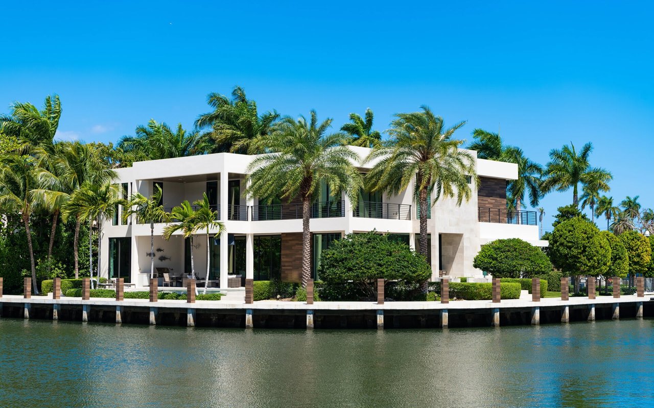How to Buy Luxury Property with a Top Real Estate Agent in Miami