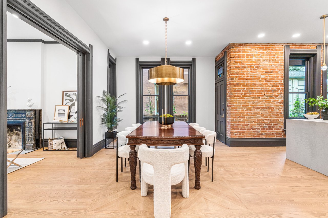 2127 Tremont Place