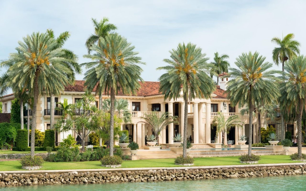 What You Need to Know About Buying a Historic Home in Palm Beach