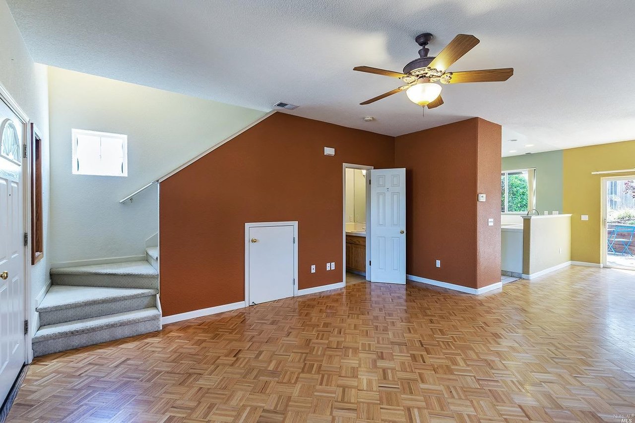 1142 Village Way
