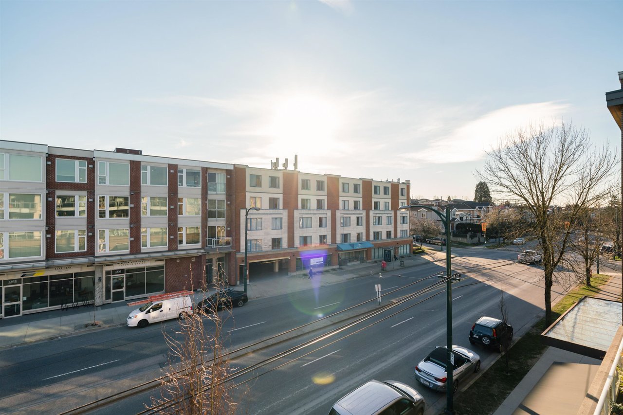 315-2888 E 2nd Ave