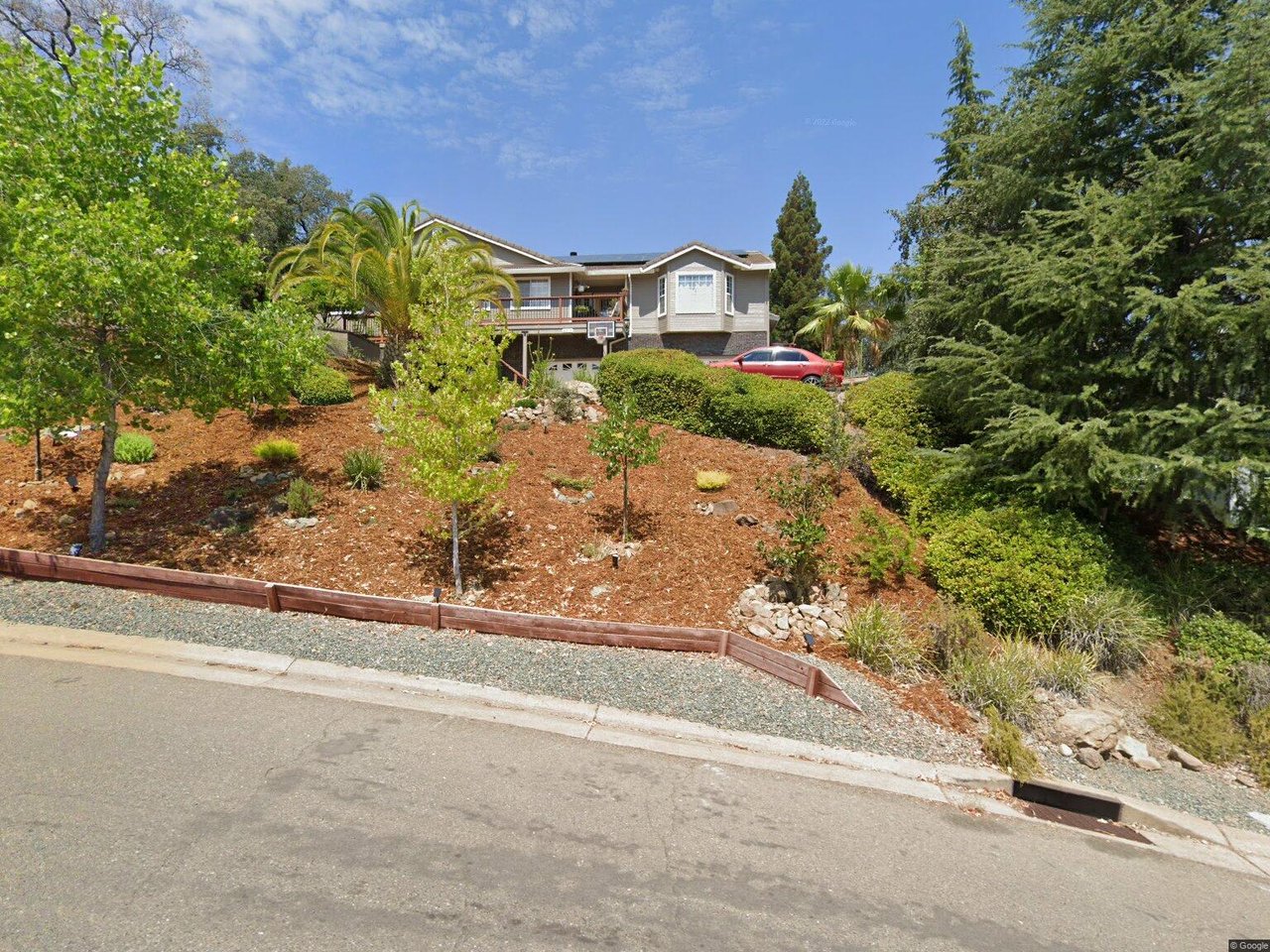 2879 Merriam Ln
