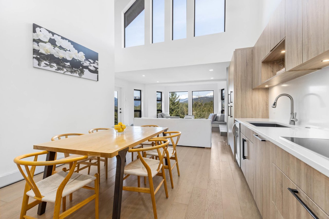 406-3317 Ptarmigan Pl