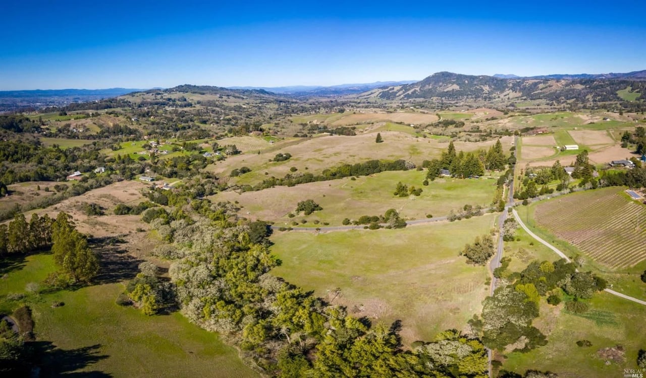 5289 Sonoma Mountain Rd