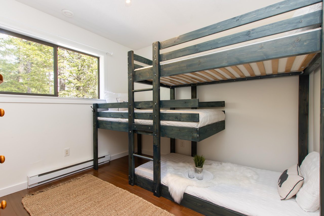 49 Pine Loop