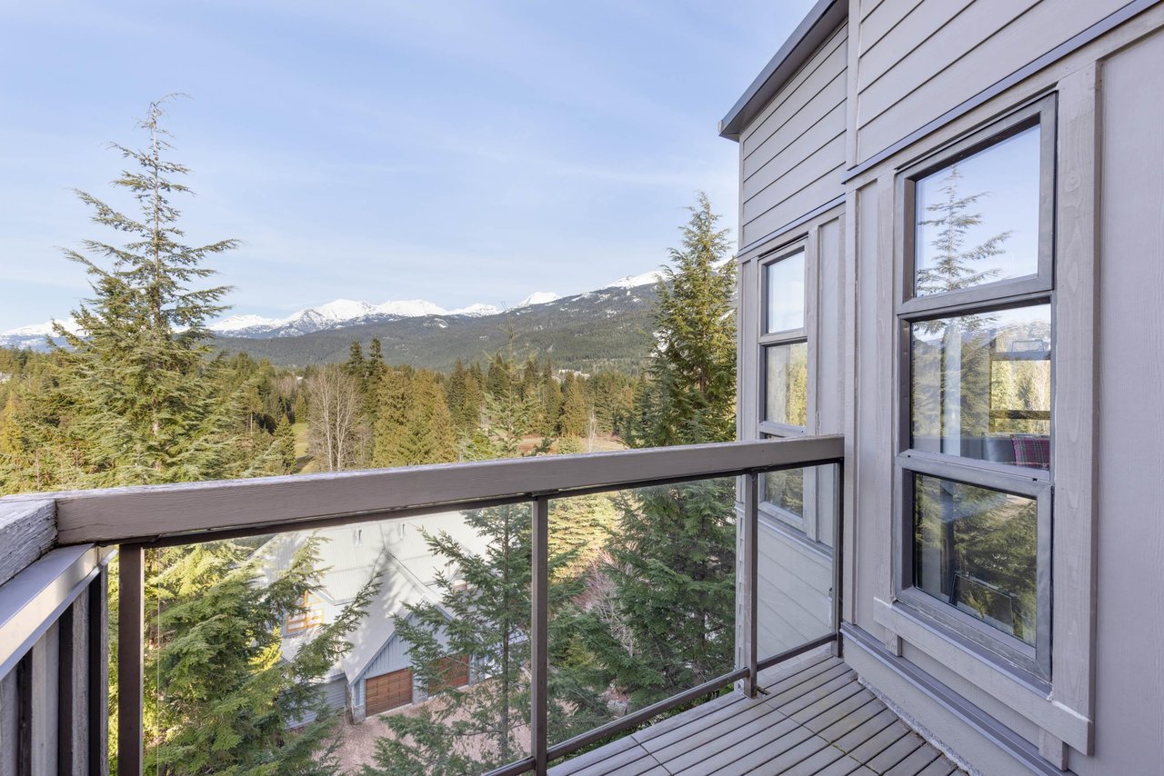 406-3317 Ptarmigan Pl