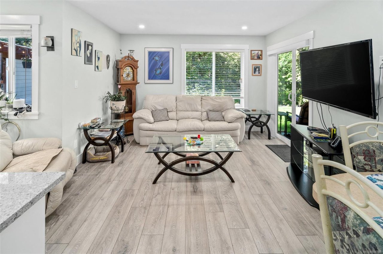2544 West Trail Crt, Sooke