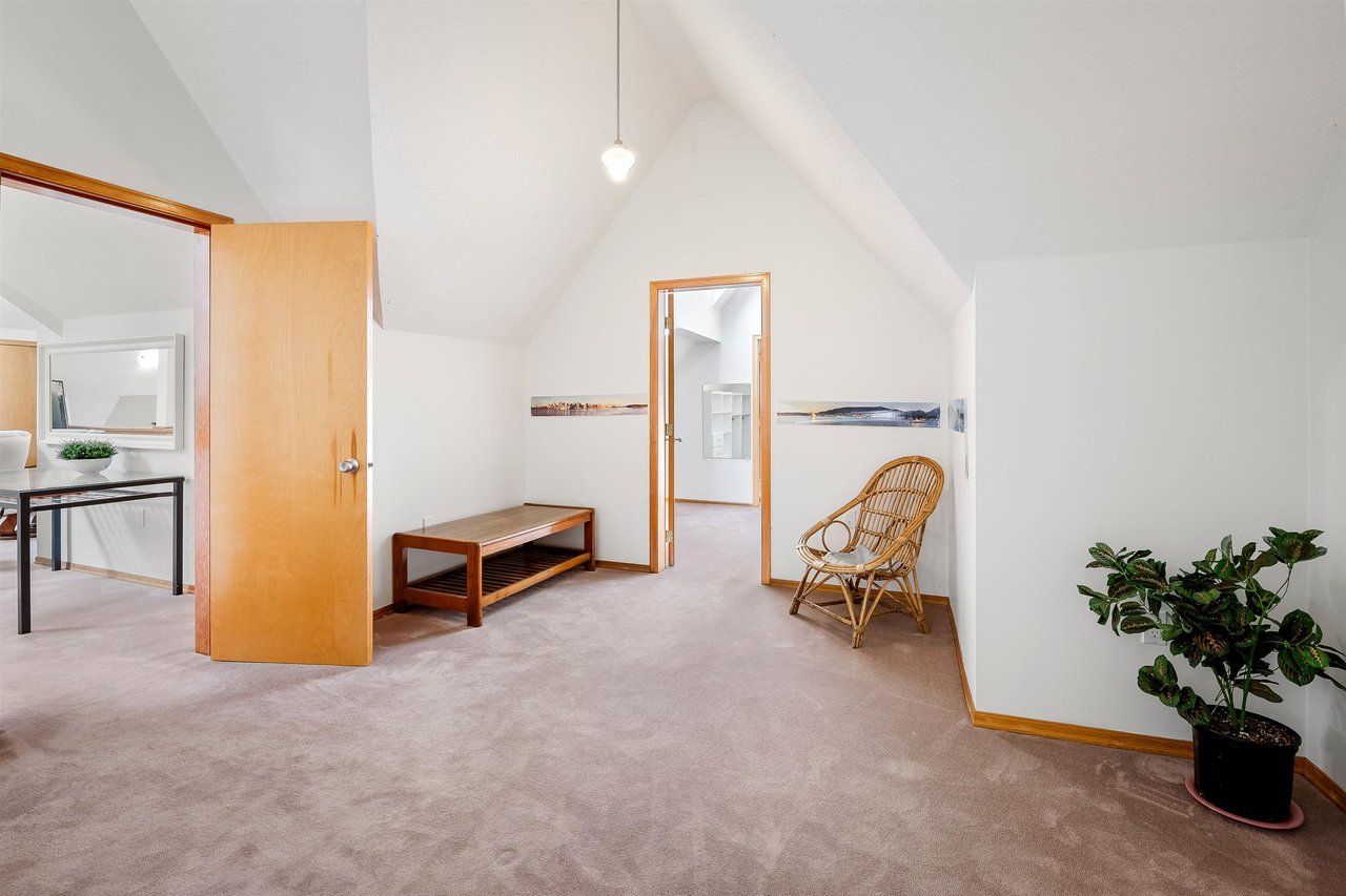 3 Garibaldi Dr