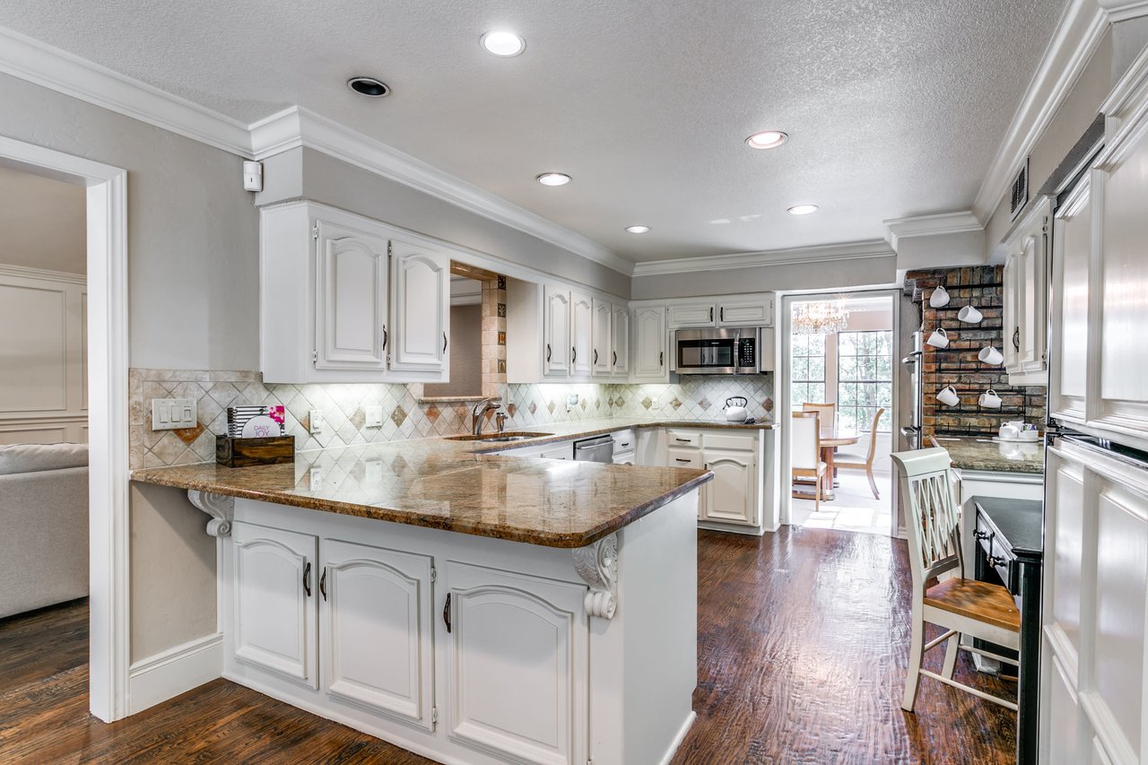 3031 Parr Lane