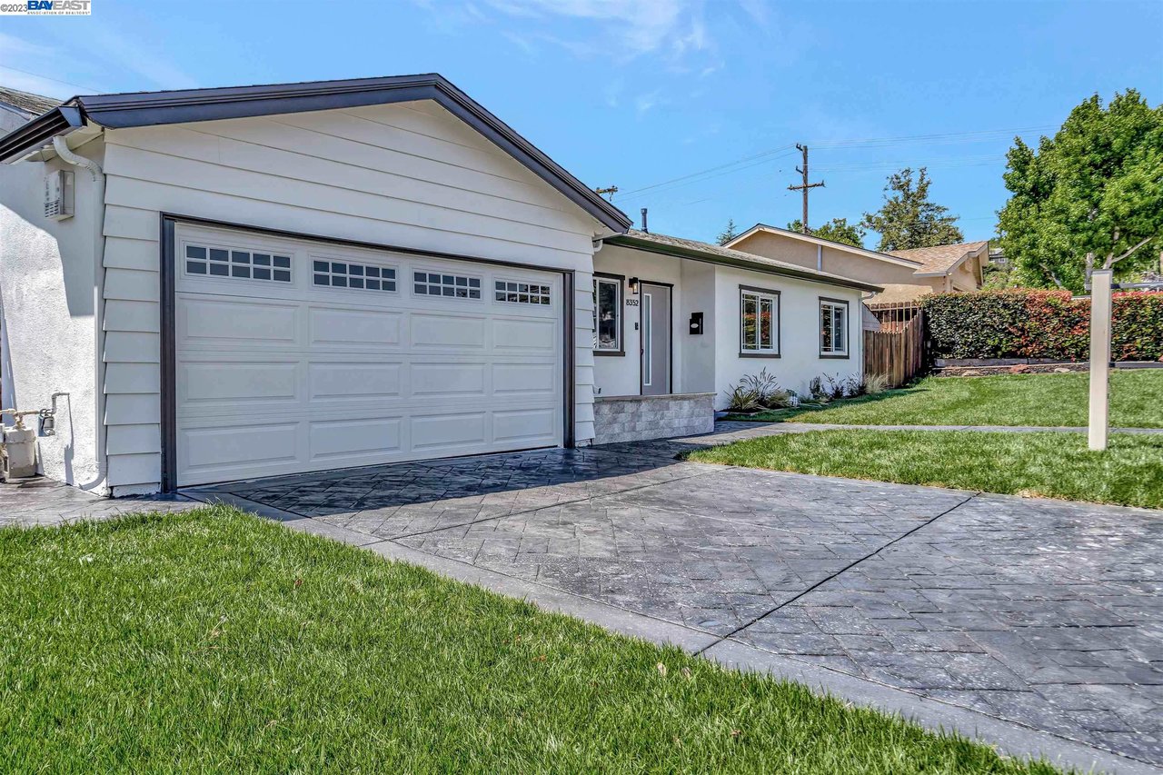 8352 Vomac Road