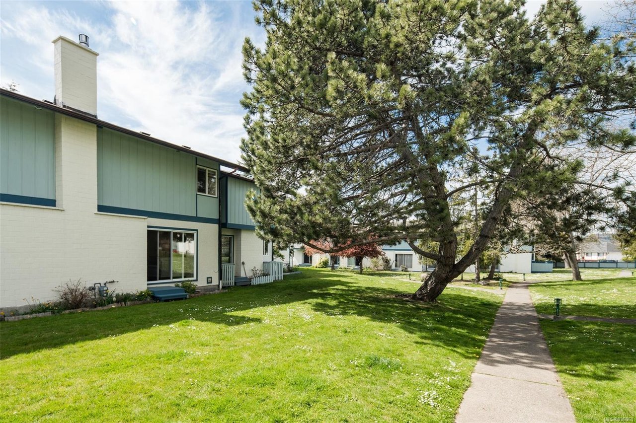 69-3987 Gordon Head Rd