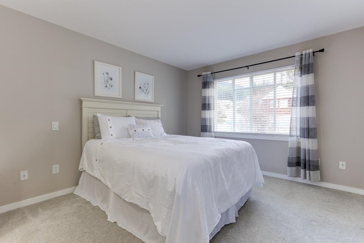 146-2000 Panorama Dr