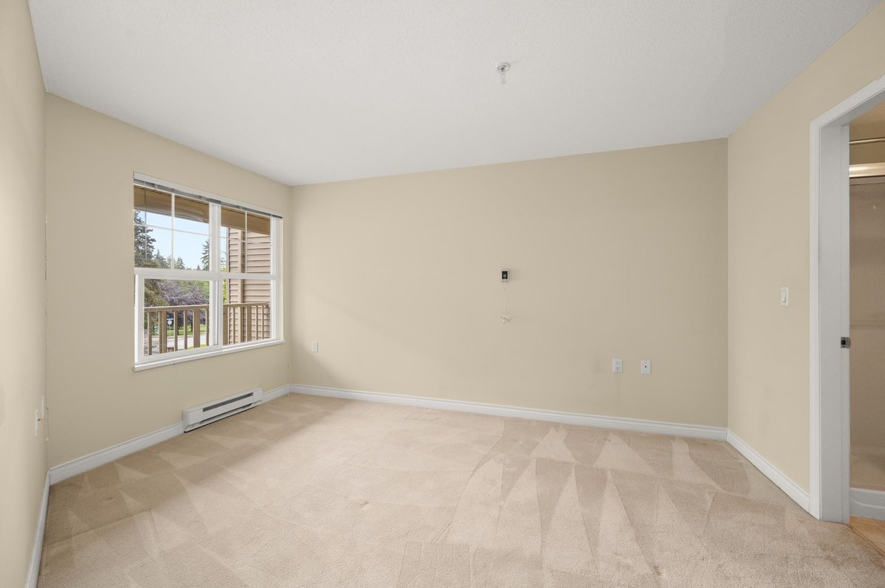 214-960 Lynn Valley Rd