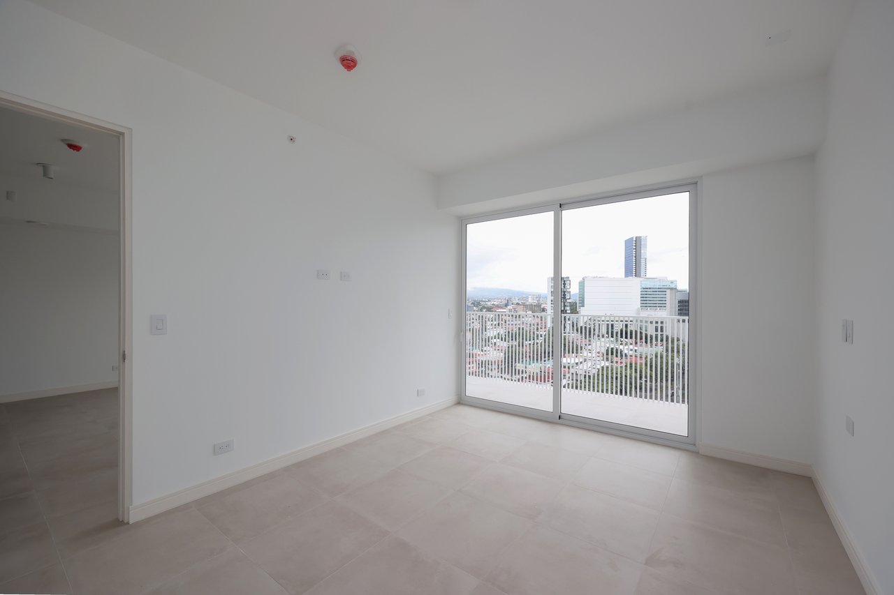 Contemporary City View Apartment, Sabana and Rohrmoser, San Jose