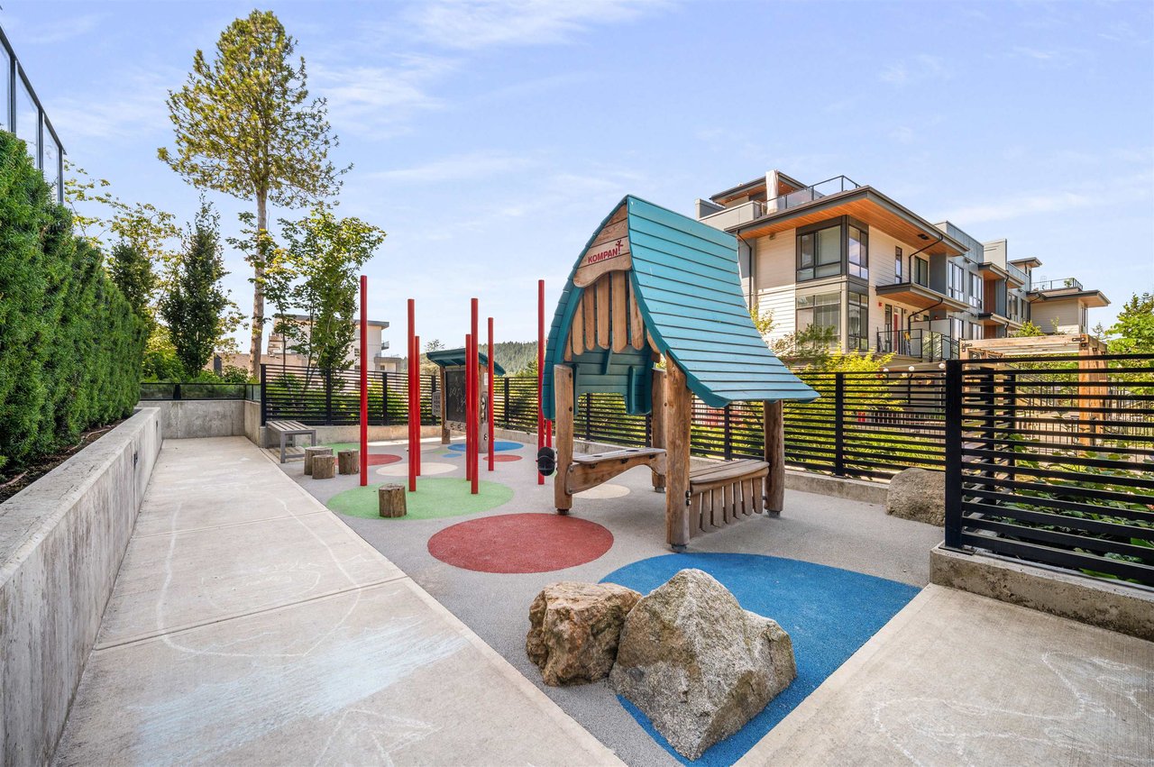 201-707 Como Lake Avenue, Coquitlam