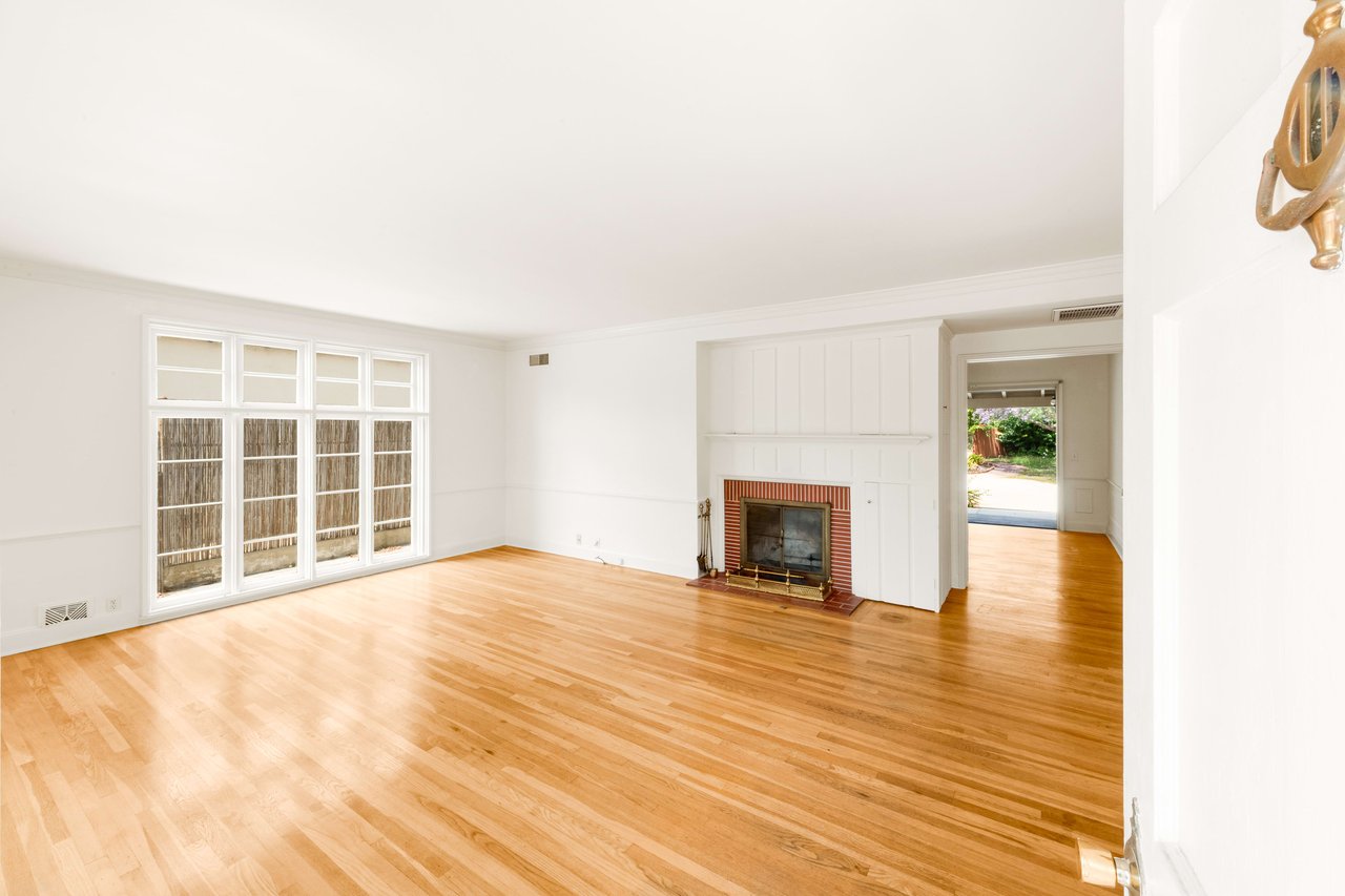 300 S Kenter Avenue