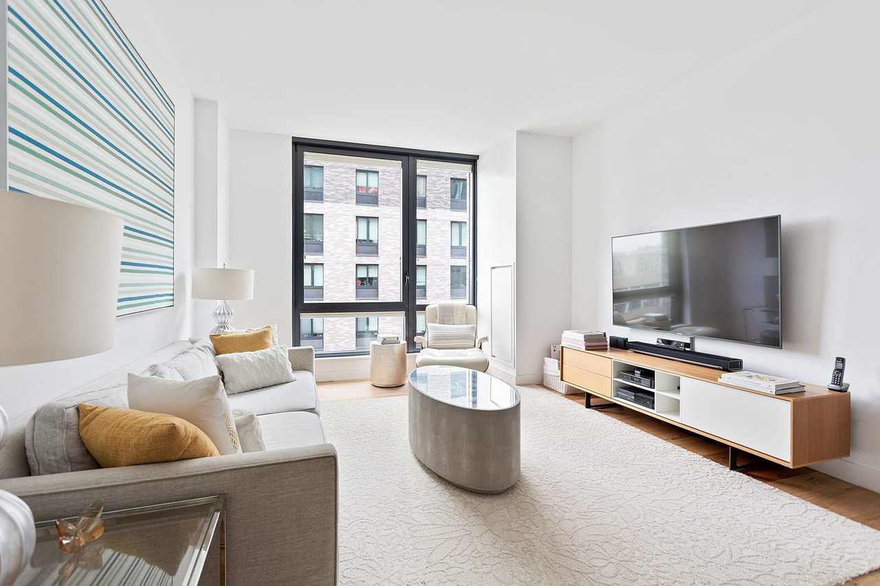 23 West 116th St. Apt. 6A
