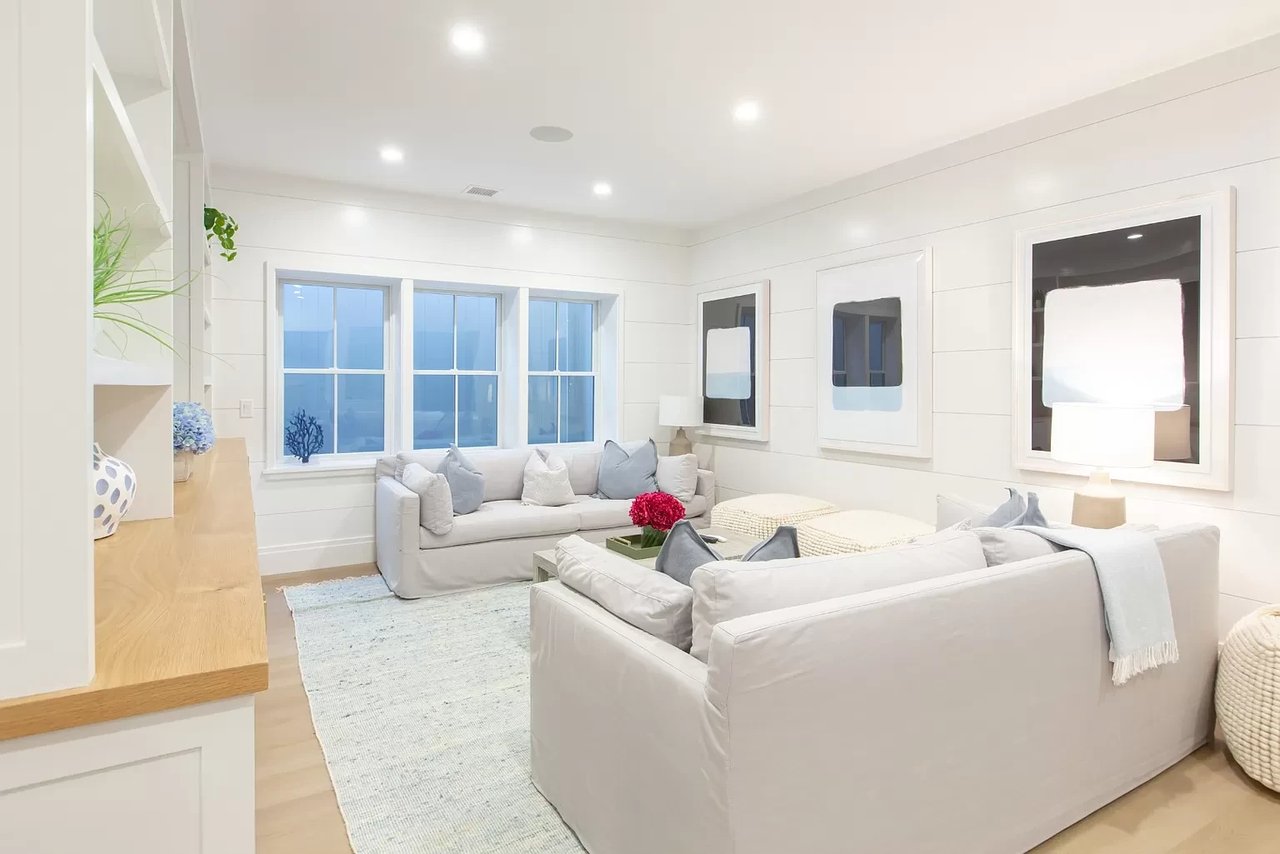21 Ellens Way