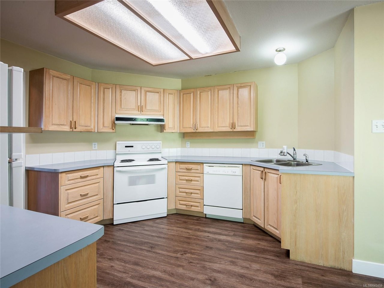 1295 Kopernick Rd