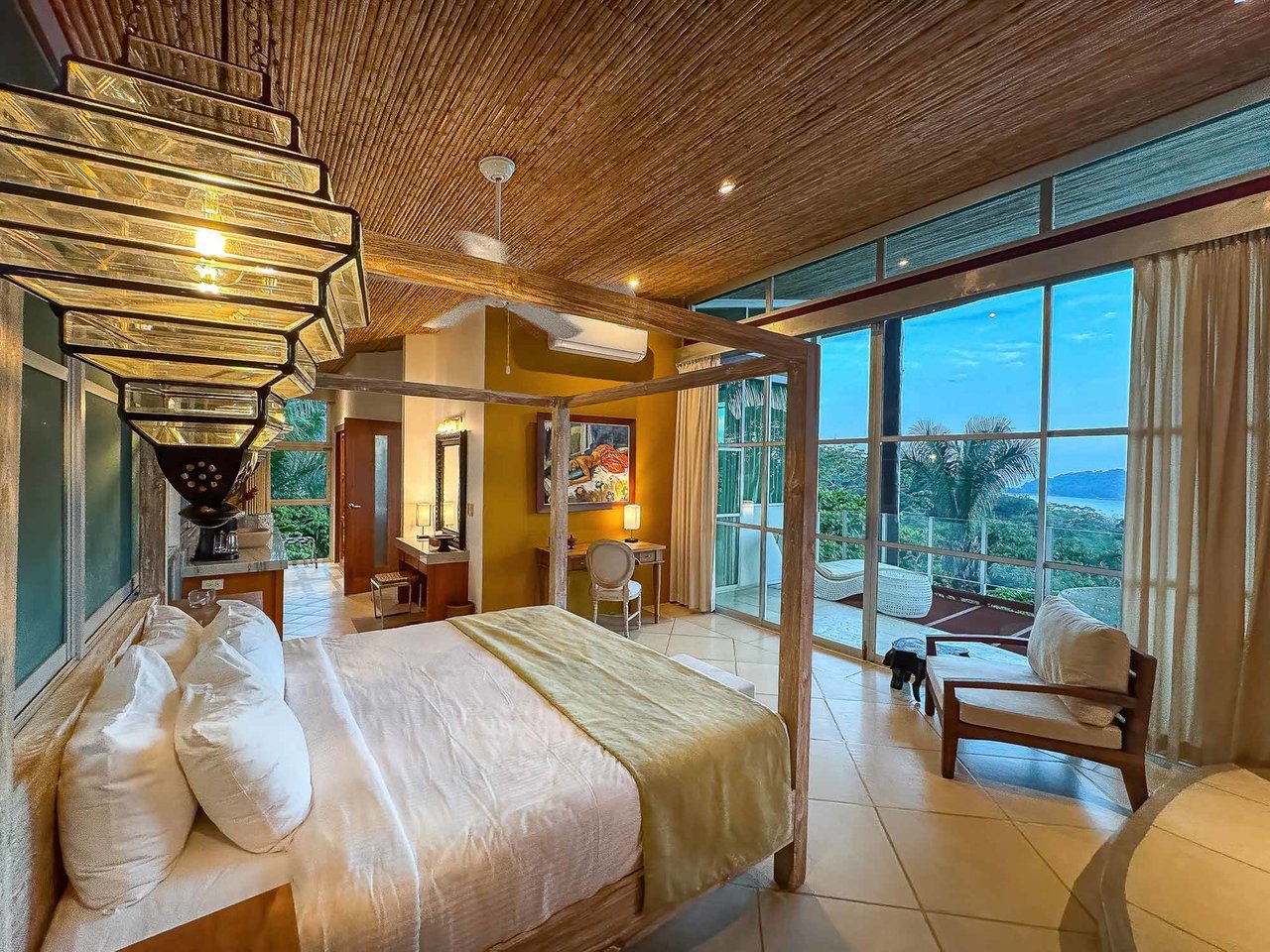 Luxury Mountain and Ocean View Villa, Manuel Antonio, Puntarenas