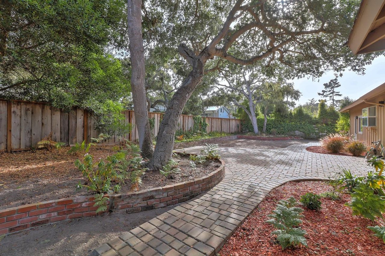 2887 Oak Knoll Rd