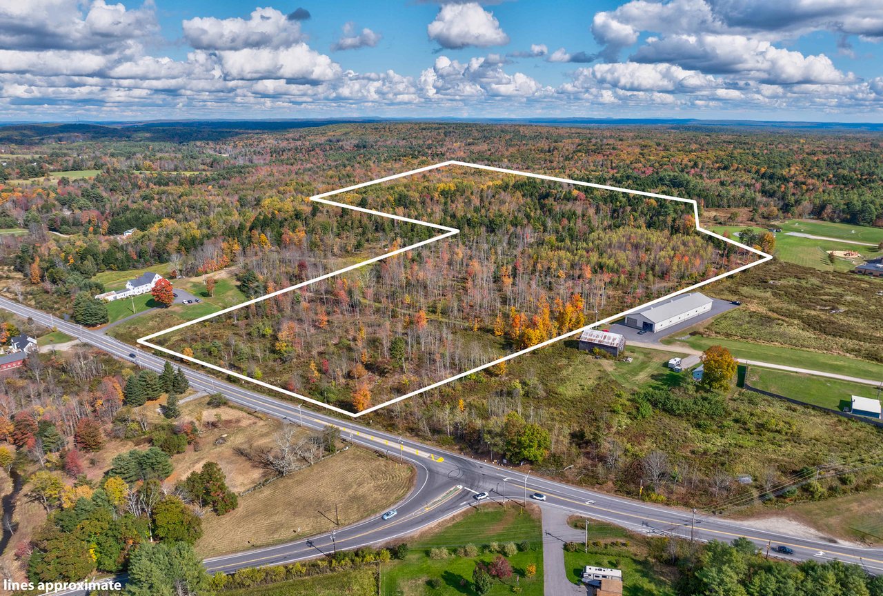 36.5 Acres in Bowdoin