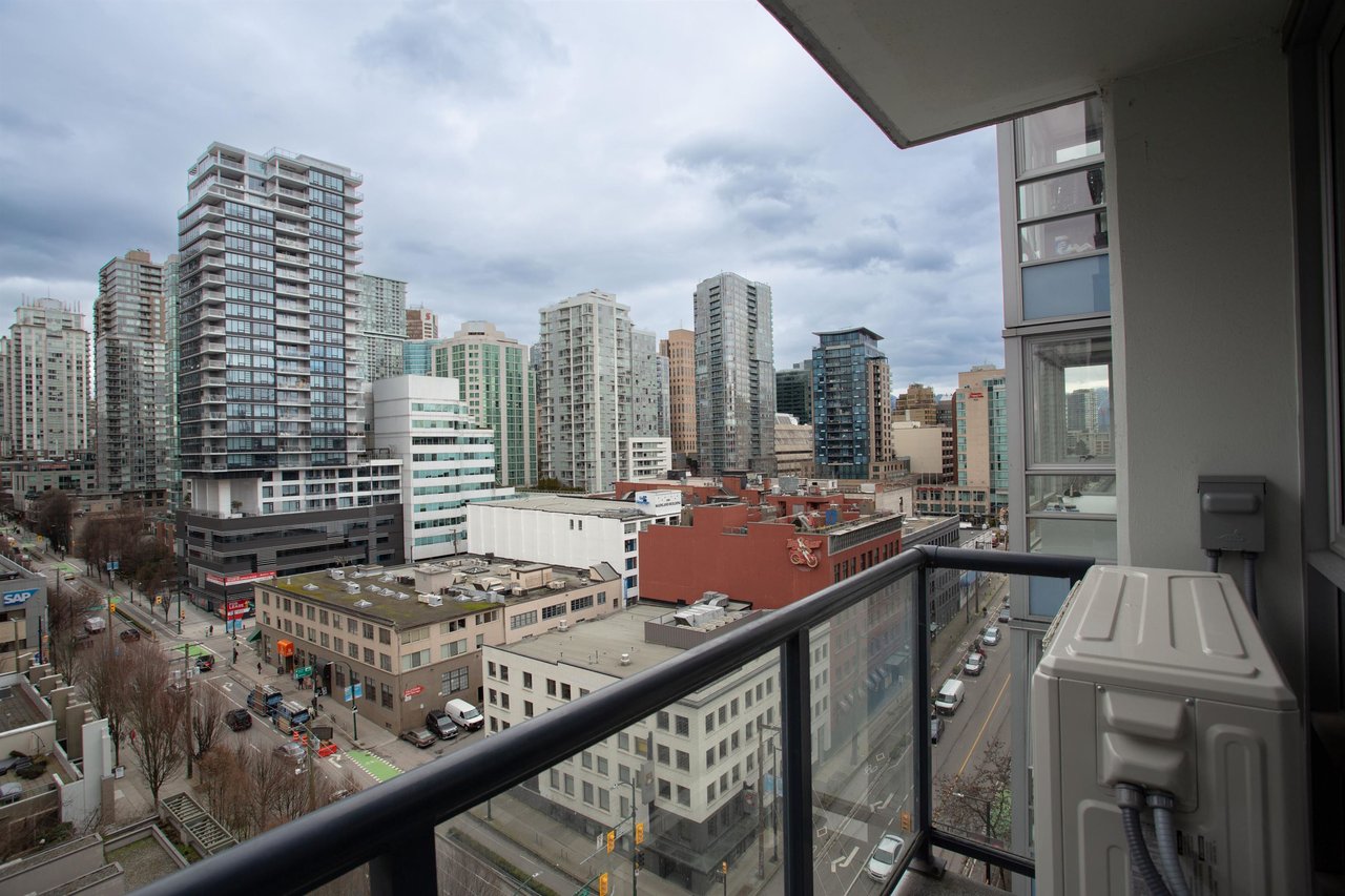 1609-928 Beatty Street, Vancouver